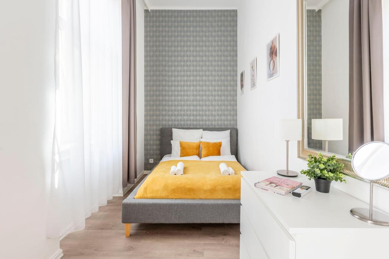 Exclusive Downtown Apartment In The Heart Of Budapest Ngoại thất bức ảnh