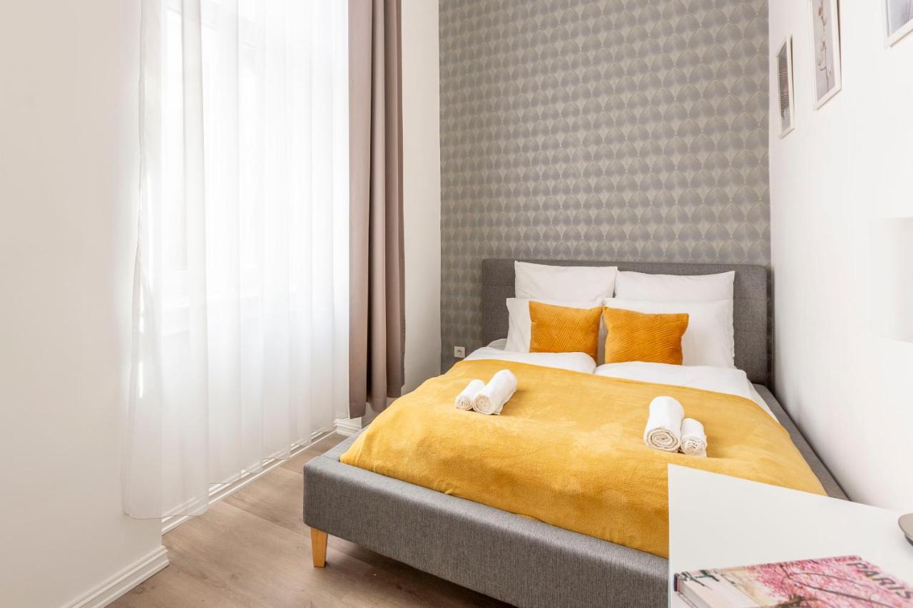 Exclusive Downtown Apartment In The Heart Of Budapest Ngoại thất bức ảnh