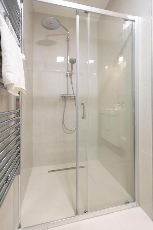 Exclusive Downtown Apartment In The Heart Of Budapest Ngoại thất bức ảnh