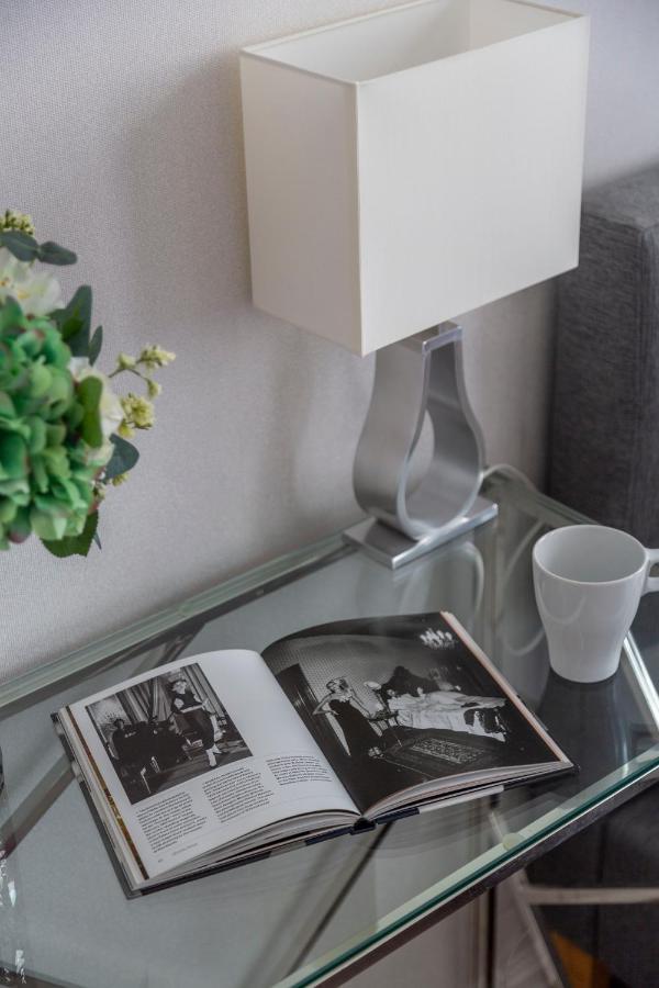 Exclusive Downtown Apartment In The Heart Of Budapest Ngoại thất bức ảnh