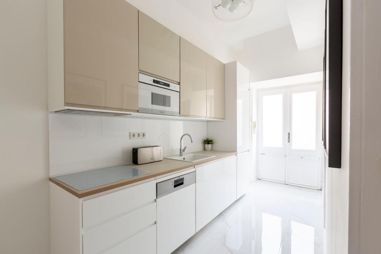 Exclusive Downtown Apartment In The Heart Of Budapest Ngoại thất bức ảnh