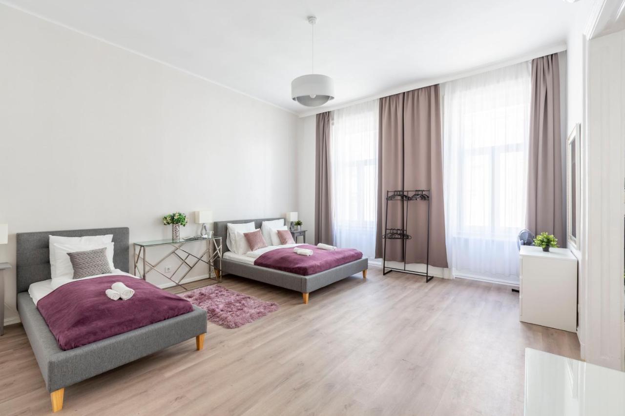 Exclusive Downtown Apartment In The Heart Of Budapest Ngoại thất bức ảnh